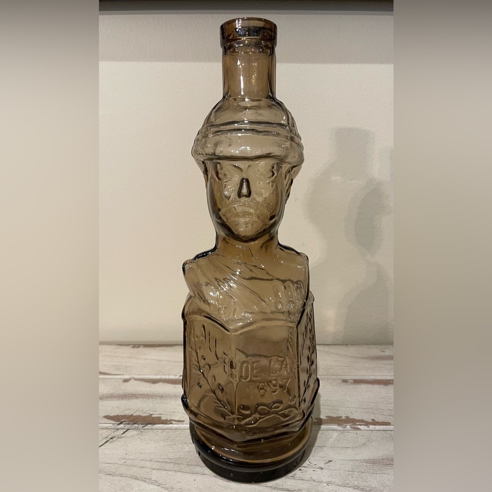 Vintage Alleroe Calliano Napoleonic Soldier Figural Wine Decanter Made In Italy